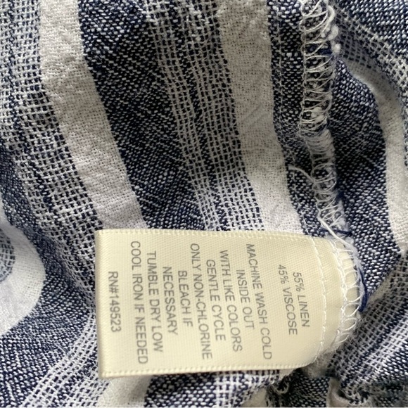 Alexander Jordan midnight blue and white stripe beach short with pockets. Size M - Picture 9 of 9